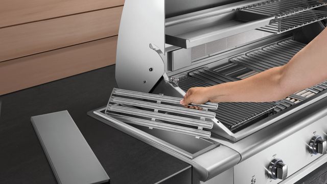 DCS Series 9 47.94” Brushed Stainless Steel Built In Grill 3