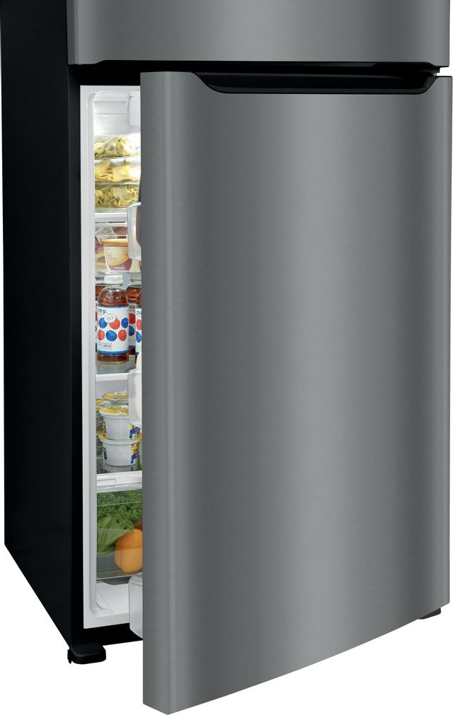 Réfrigérateur à congélateur supérieur de 30 po Frigidaire® de 20 pi³ - Acier inoxydable noir 8