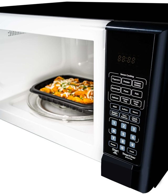 Danby® Designer 1.4 Cu. Ft. Black Countertop Microwave 6