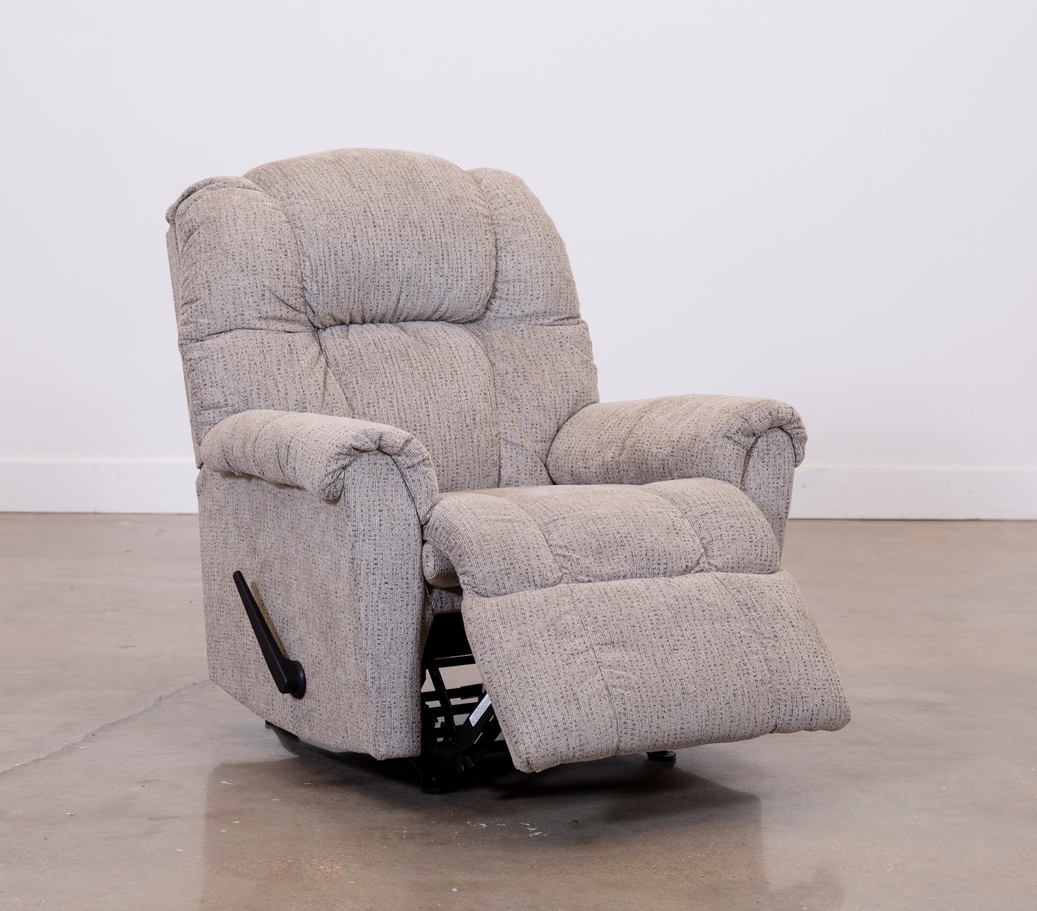 Franklin™ Ruben Rocker Recliner | Miskelly Furniture