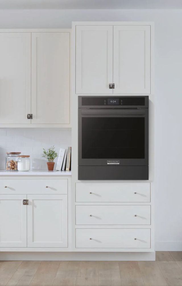 Frigidaire Gallery® 24'' Black Single Electric Wall Oven 9