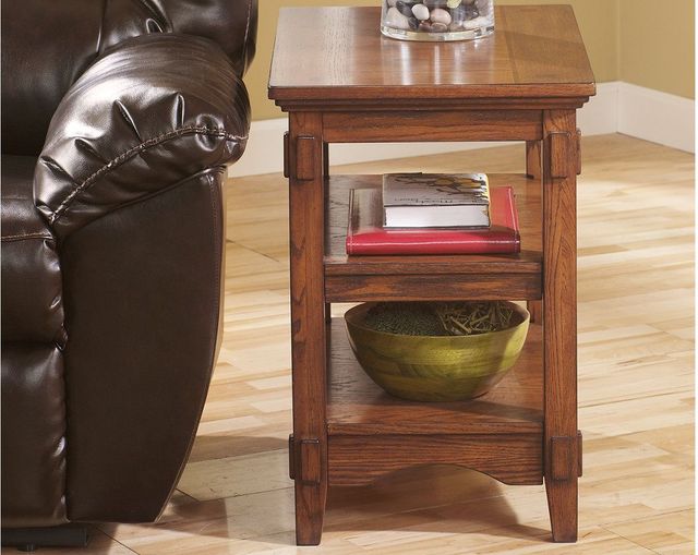 Signature Design by Ashley® Cross Island Medium Brown Chairside End Table 3