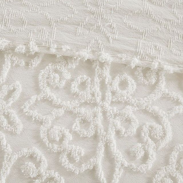 Olliix by Madison Park White Full/Queen Sabrina 3 Piece Tufted Cotton ...