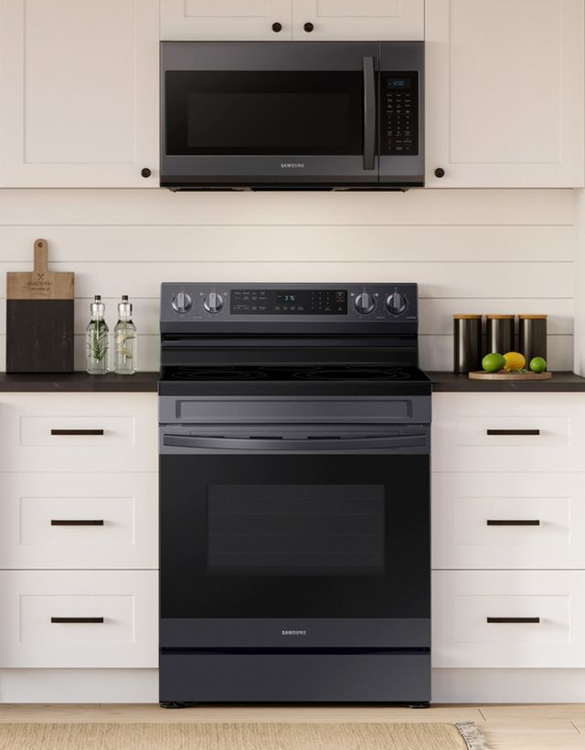 Samsung 30 Fingerprint Resistant Black Stainless Steel Smart Freestanding  Electric Range