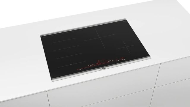 Bosch Benchmark® Series 30" Black/Stainless Steel Induction Cooktop 26