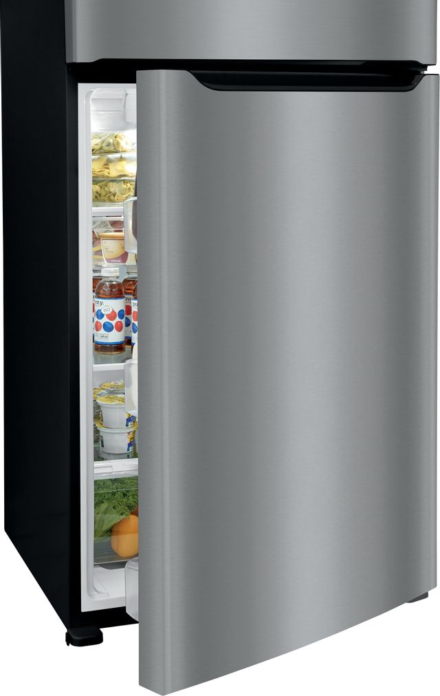 Réfrigérateur à congélateur supérieur de 30 po Frigidaire® de 20 pi³ - Acier inoxydable 6