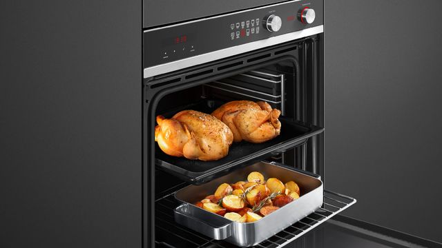 Fisher Paykel 24" Brushed Stainless Steel with Black Glass Electric Built In Single Oven-3