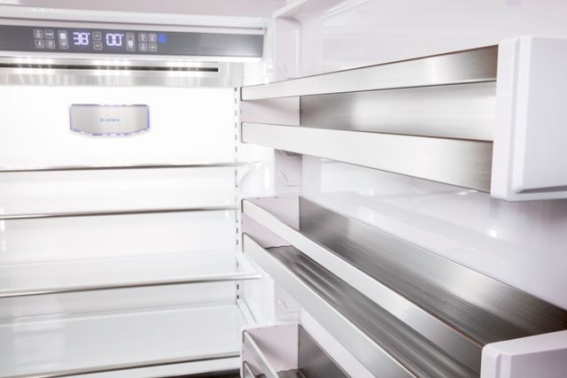 Viking® Professional 7 Series 20 Cu. Ft. Custom Panel Fully Integrated Bottom Freezer Refrigerator 11