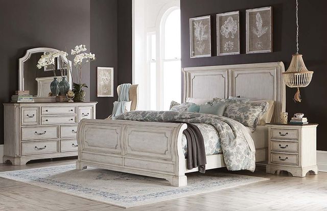 Liberty Furniture Abbey Road Porcelain White King Sleigh Bed 2