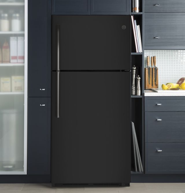 GE® 18.2 Cu. Ft. TopFreezer Refrigerator-Black 1