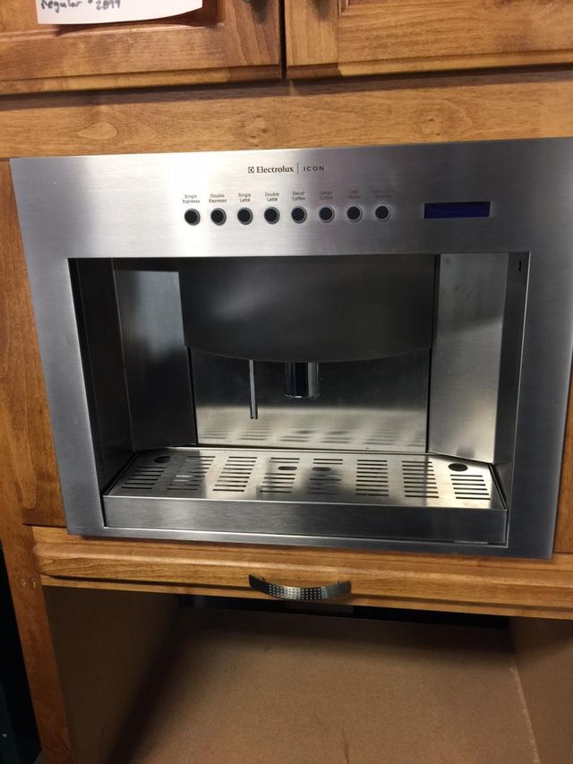 Electrolux Icon Coffee System - Floor Model  1