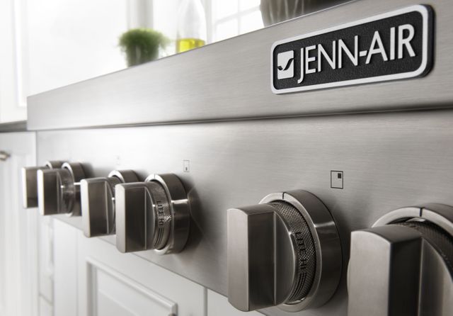 JennAir® Pro-Style® 36" Gas Rangetop-Pro Style Stainless 3