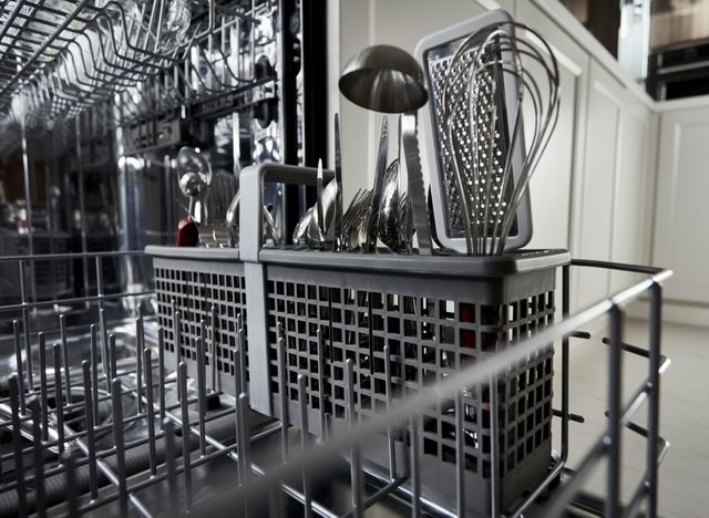 KitchenAid® 24" Black Stainless Steel with PrintShield™ Finish Built In Dishwasher 9