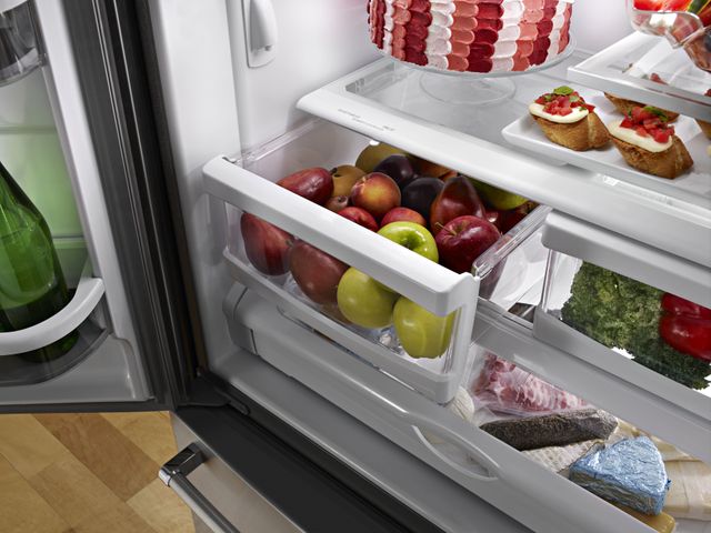 Réfrigérateur à portes françaises de 36 po KitchenAid® de 25,2 pi³ - Acier inoxydable 2