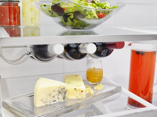 Réfrigérateur à portes françaises de 36 po KitchenAid® de 25,2 pi³ - Acier inoxydable 4