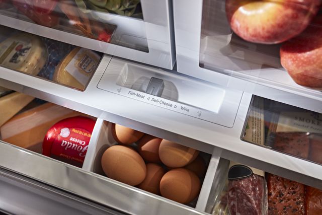 Réfrigérateur à portes françaises de 36 po KitchenAid® de 26,8 pi³ - Acier inoxydable résistant aux traces de doigts 4
