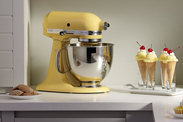 KitchenAid® Artisan® Series Majestic Yellow Stand Mixer 2