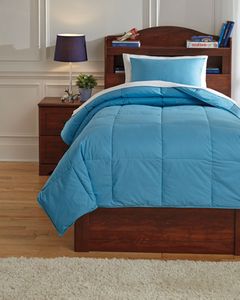 Signature Design by Ashley® Plainfield 2-Piece Aqua Twin Comforter Set