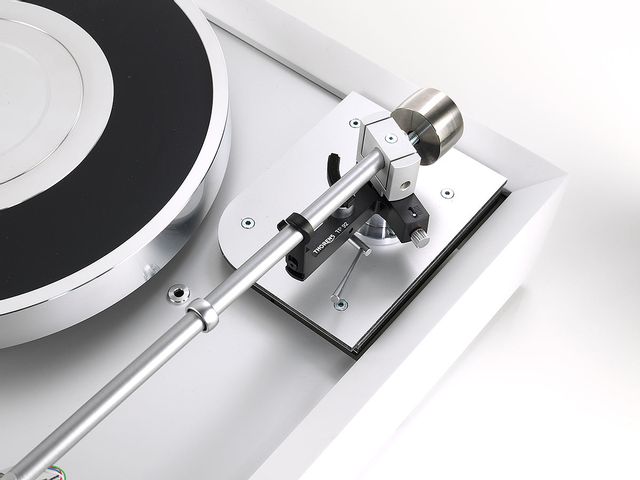 Thorens® Ultimate Sub-Chassis Turntable 1