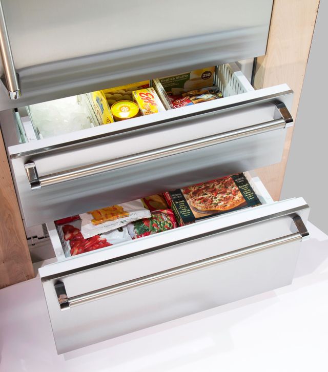 Viking® Professional 7 Series 20.0 Cu. Ft. White Fully Integrated Bottom Freezer Refrigerator 8