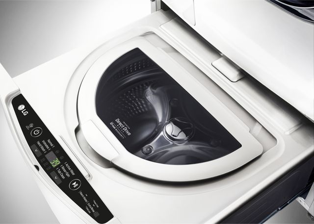 LG SideKick™ 27" White Pedestal Washer 9