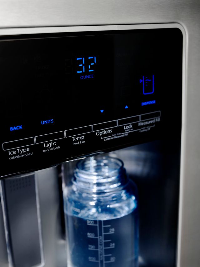 Réfrigérateur côte-à-côte à profondeur de comptoir de 36 po Whirlpool® de 20,6 pi³ - Acier inoxydable résistant aux traces de doigts 10