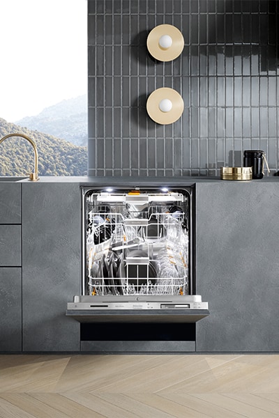 Miele 24 Built-in Dishwasher, Yale Appliance